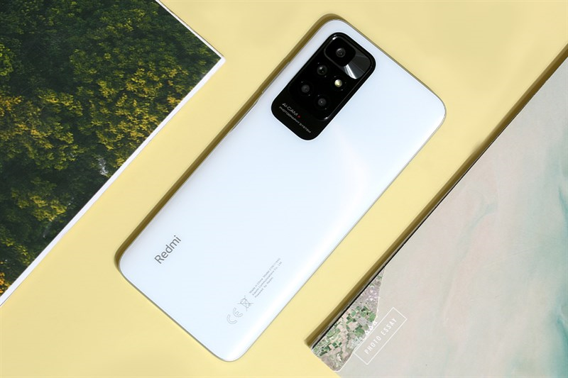 Xiaomi Redmi 10C 128GB thiết kế nguy&ecirc;n khối, đẹp mắt